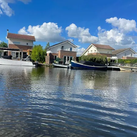 Vakantiehuis aan het water-2